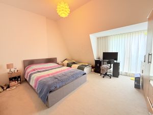 Photo 5- click for photo gallery